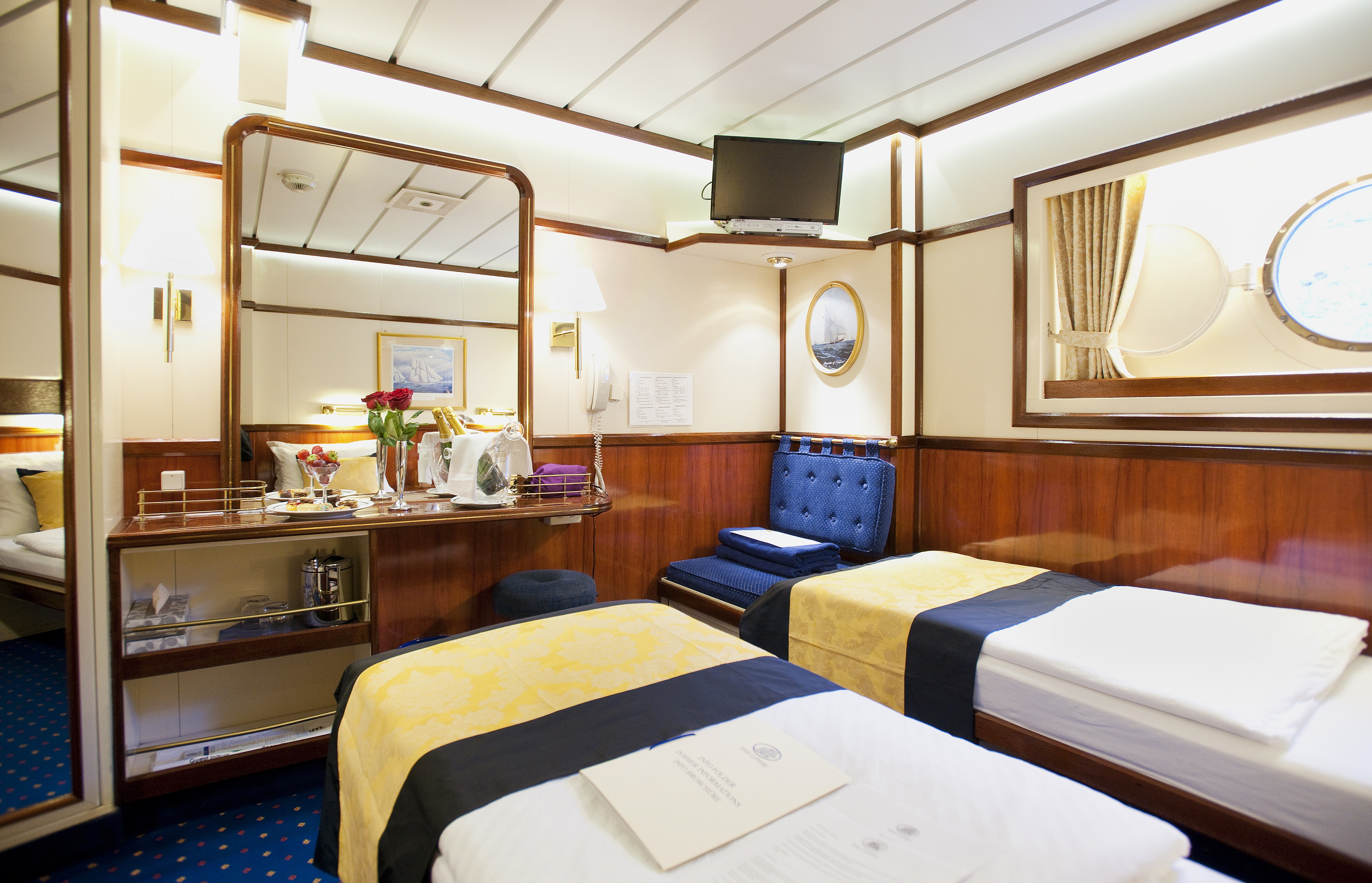 Star Clippers Star Clipper & Star Flyer Accommodation Category 2-4 Twin.jpg
